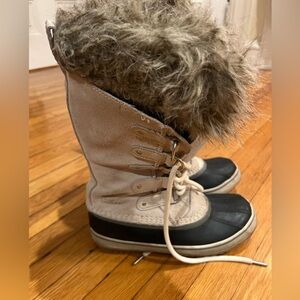 Sorel Joan of Ark winter boot